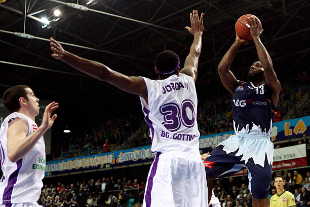 但凭借全员 但凭借全员