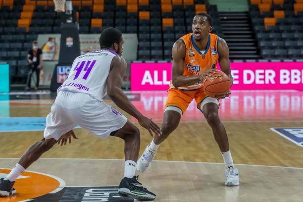 保障球员利 保障球员利