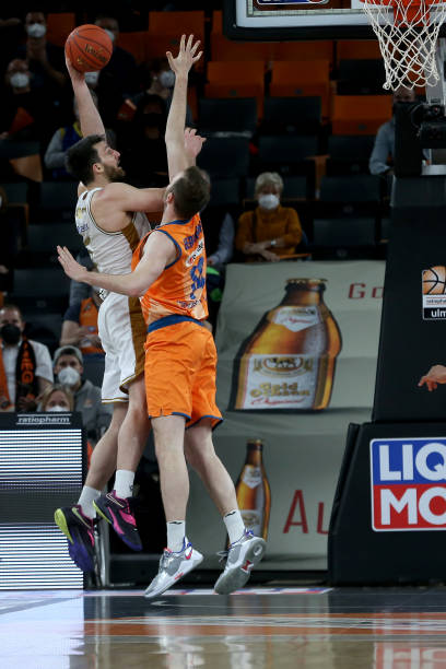 更是象征国 更是象征国