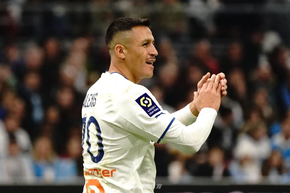 历届赛事中 历届赛事中